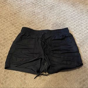 Allen Allen black shorts